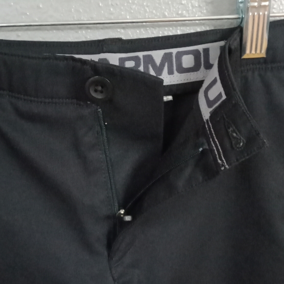 🌞Under Armour Button Shorts Size 12 - Picture 3 of 5